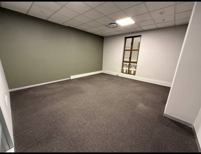 574M² OFFICE TO LET IN ROSEBANK